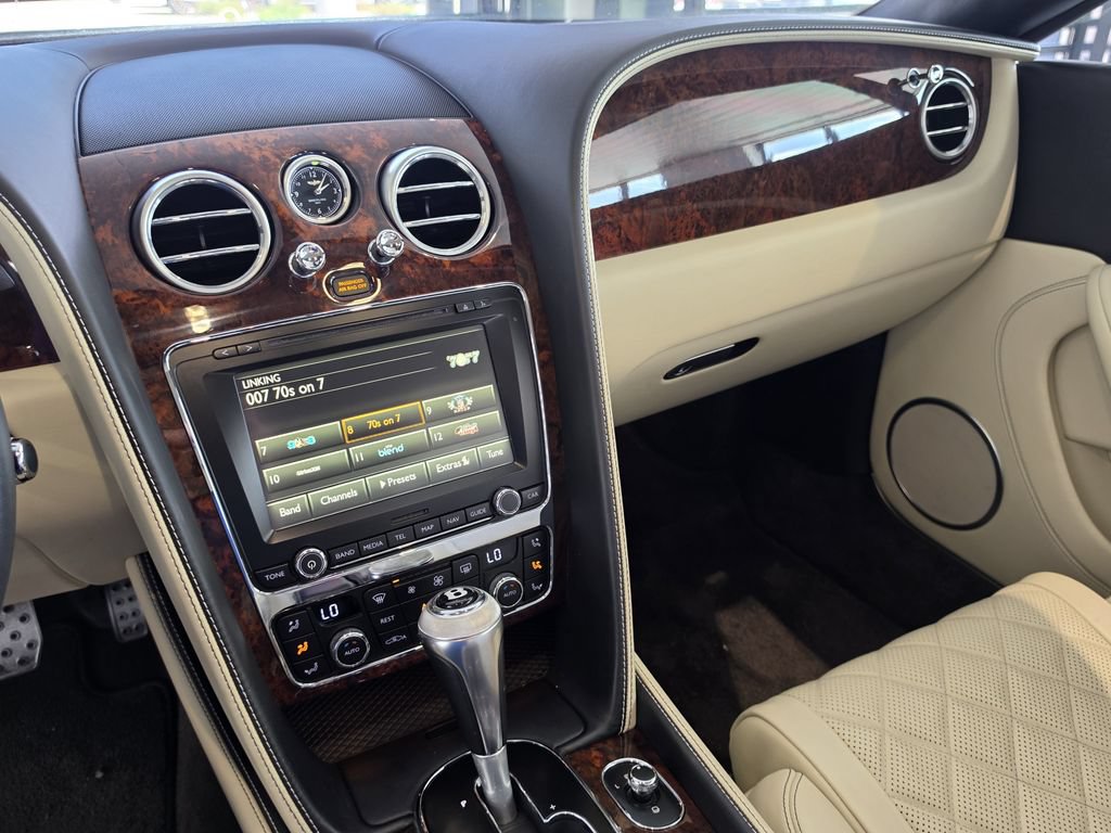 Used 2018 Bentley Continental GT AWD/4WD image 21