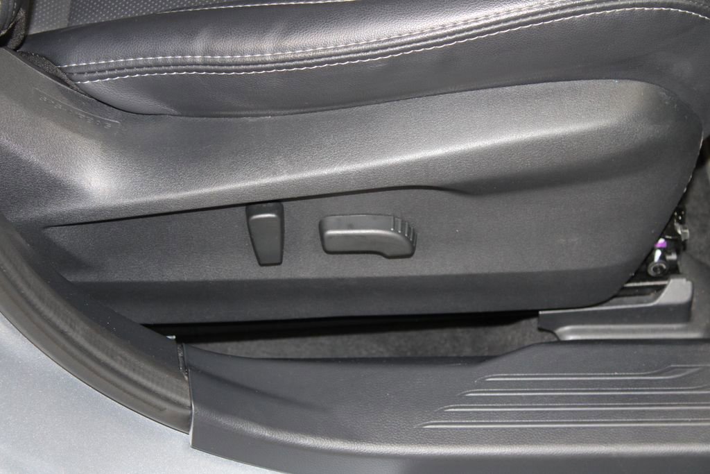 Used 2023 Subaru Outback Limited image 25