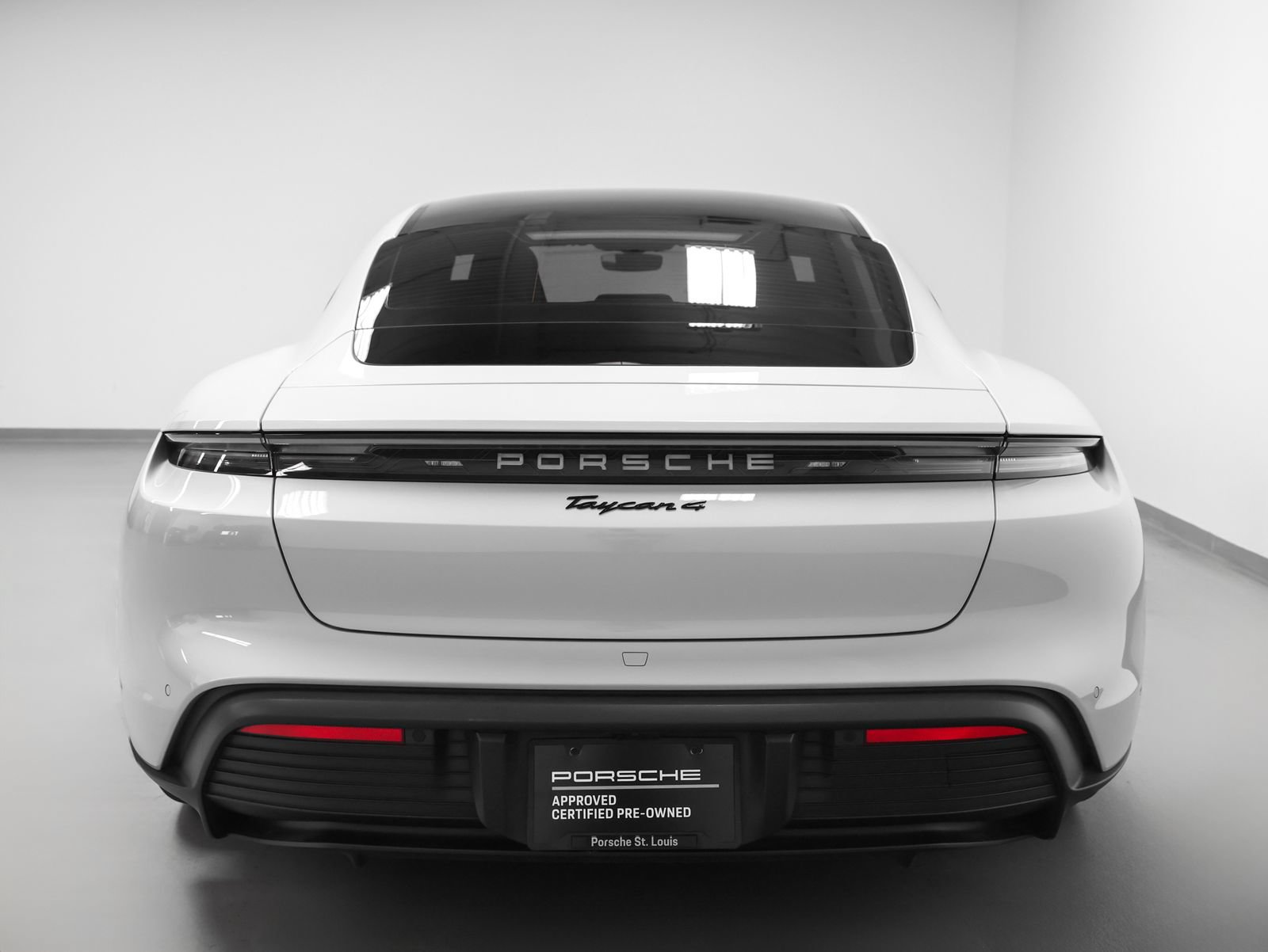Certified 2025 Porsche Taycan AWD/4WD image 11