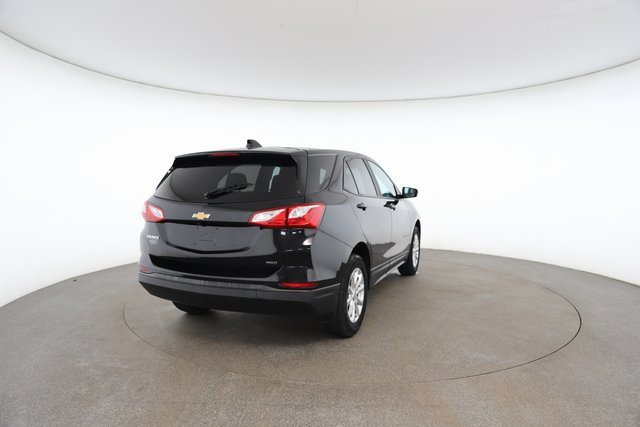 Used 2020 Chevrolet Equinox LS w/ LS Convenience Package image 16