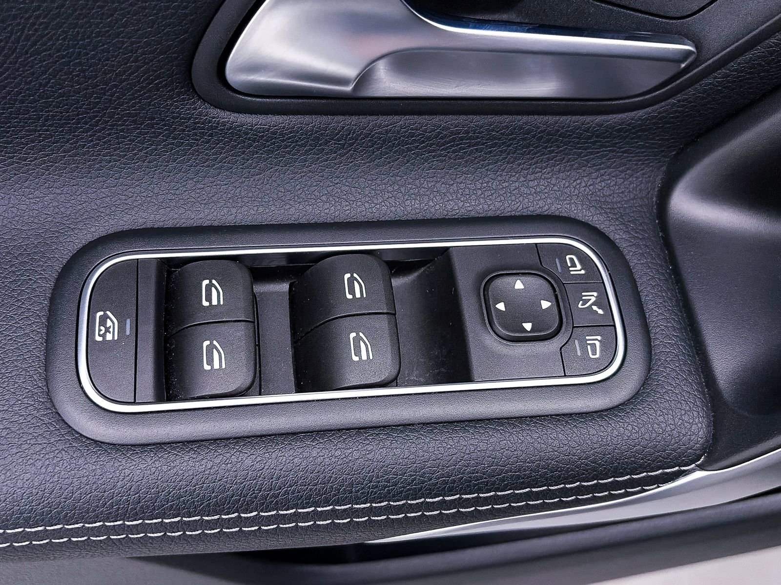 Used 2024 Mercedes-Benz CLA 250 4MATIC image 17