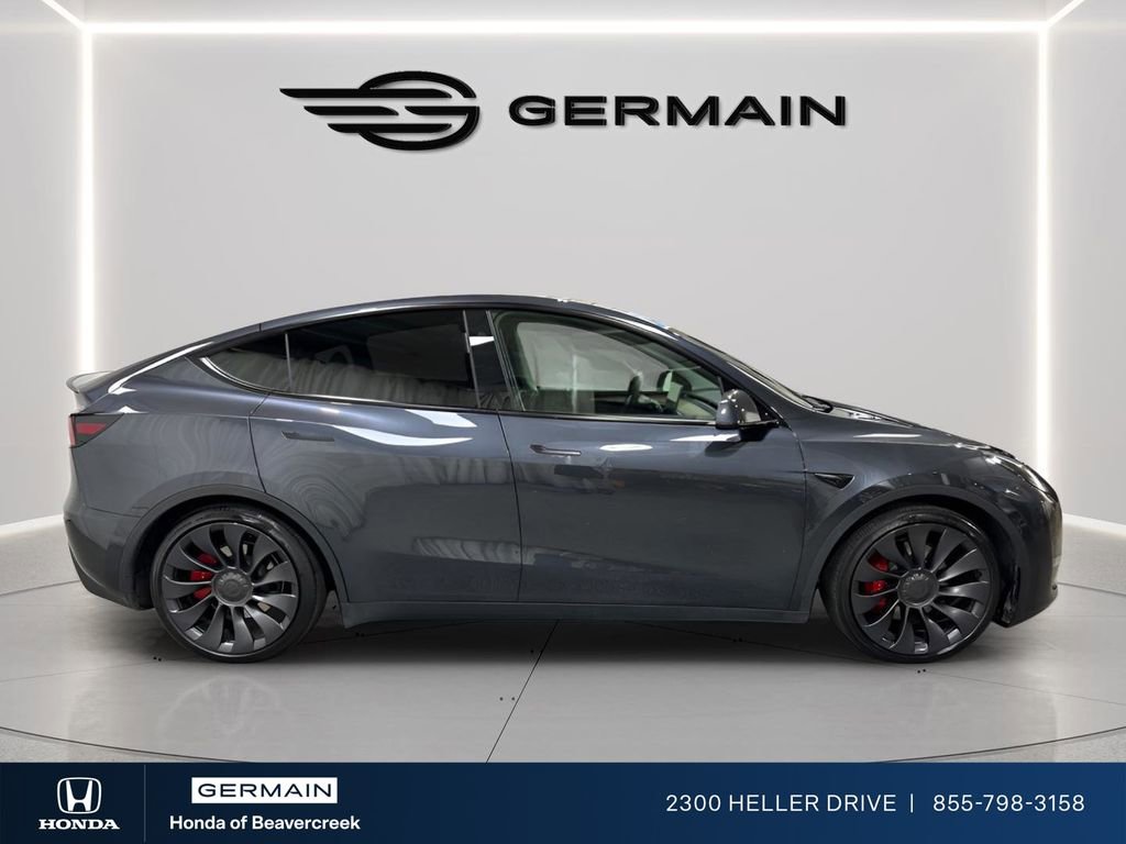 Used 2024 Tesla Model Y Performance image 10
