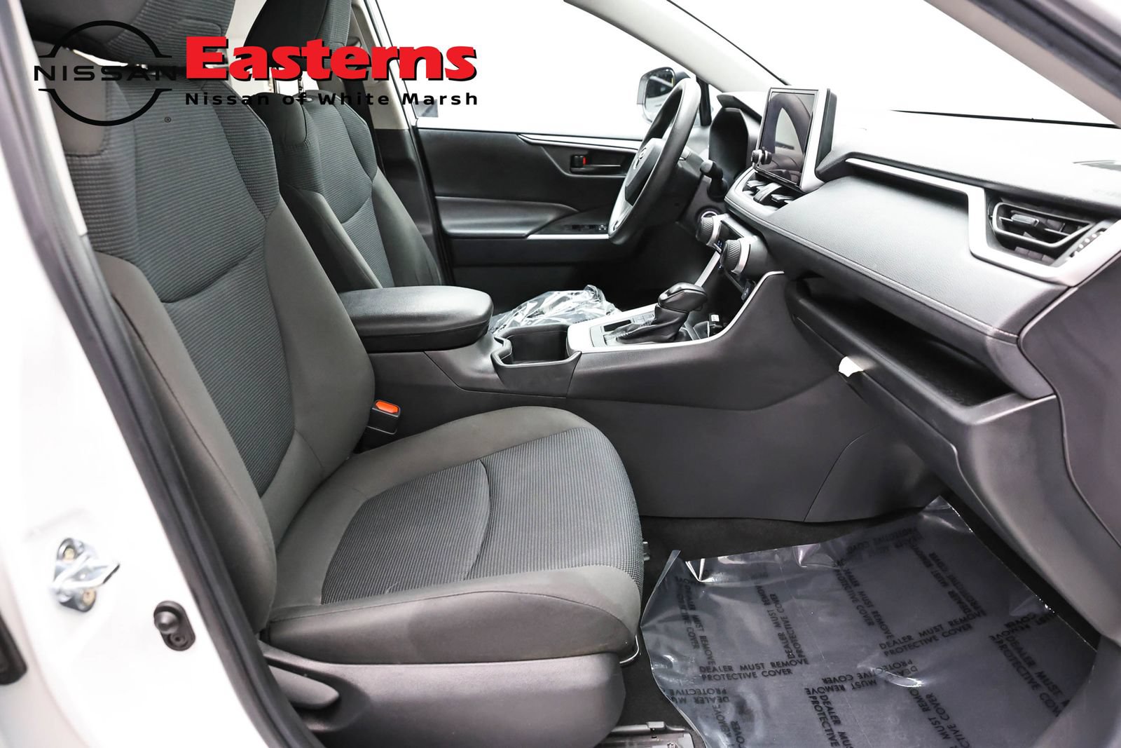 Used 2023 Toyota RAV4 LE AWD/4WD image 24