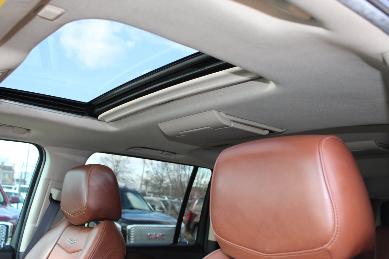 Used 2016 Cadillac Escalade ESV Premium image 13