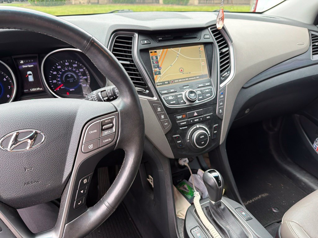 Used 2015 Hyundai Santa Fe GLS w/ Option Group 03 AWD/4WD image 2
