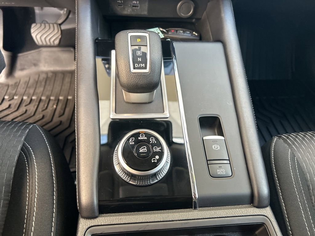 Used 2024 Mitsubishi Outlander ES image 42