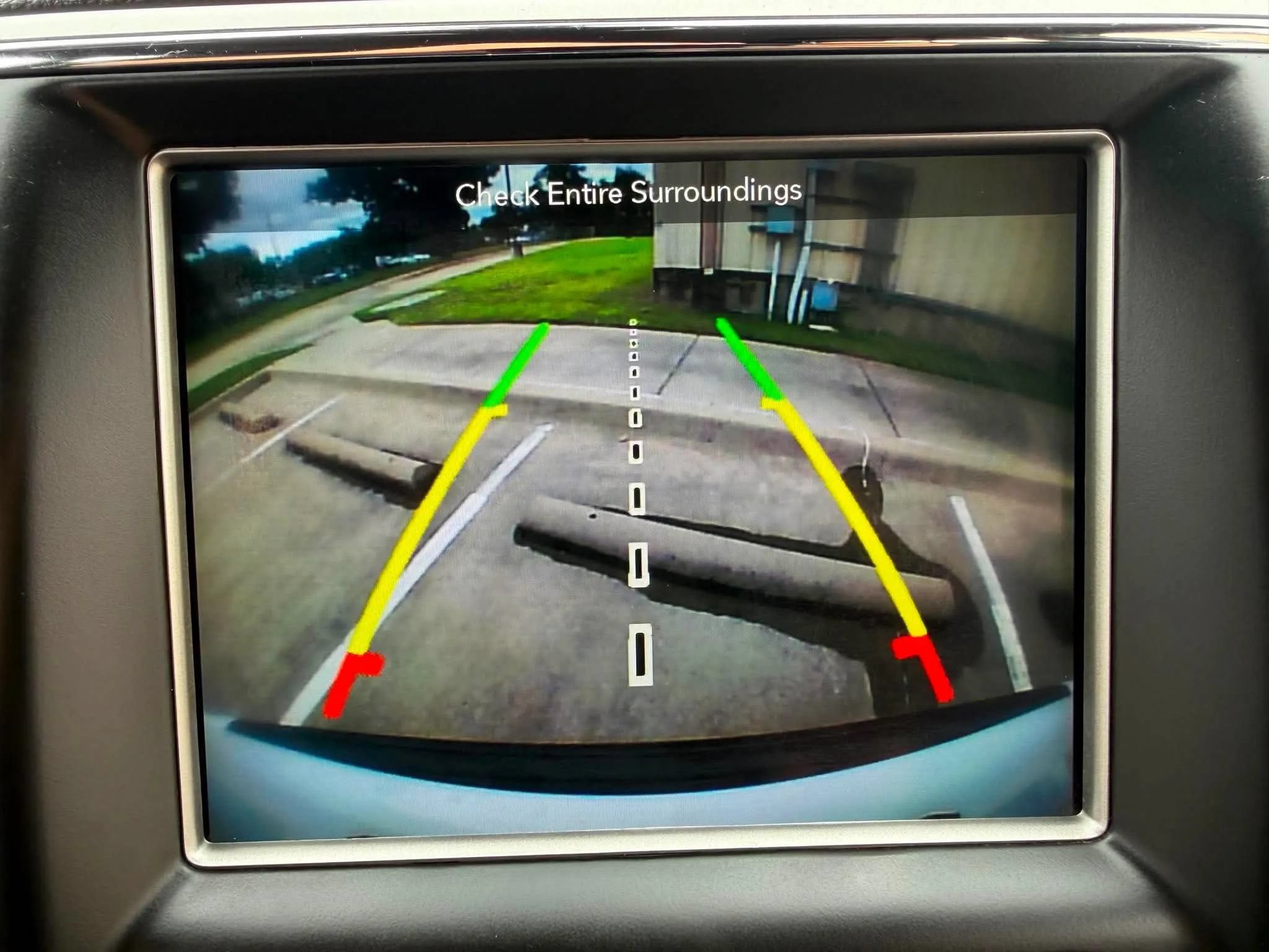 Used 2018 Jeep Grand Cherokee Altitude RWD image 19