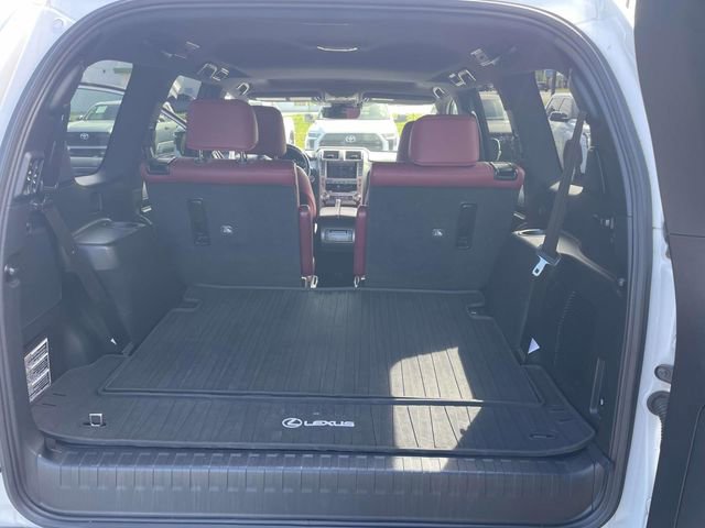 Used 2020 Lexus GX 460 Luxury w/ Luxury Sport Package image 8