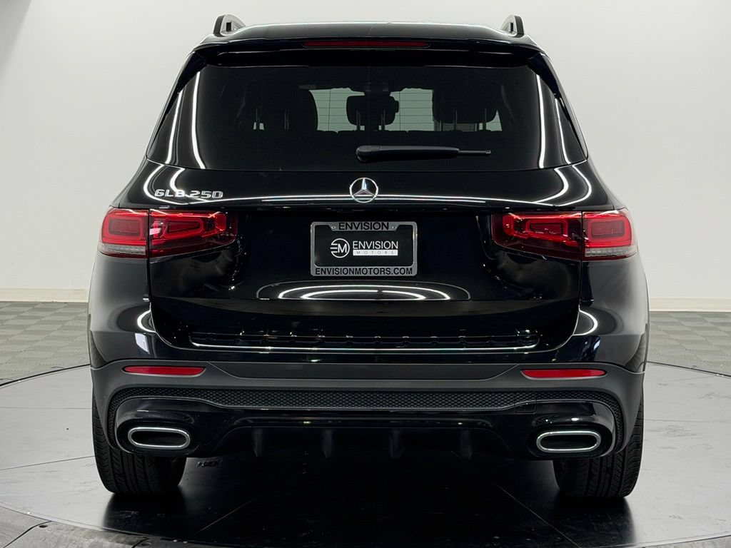 Used 2021 Mercedes-Benz GLB 250 image 11