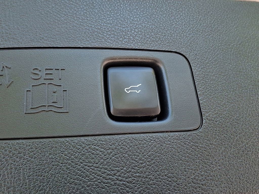 Used 2022 Lincoln Corsair Reserve w/ Equipment Group 201A AWD/4WD image 31
