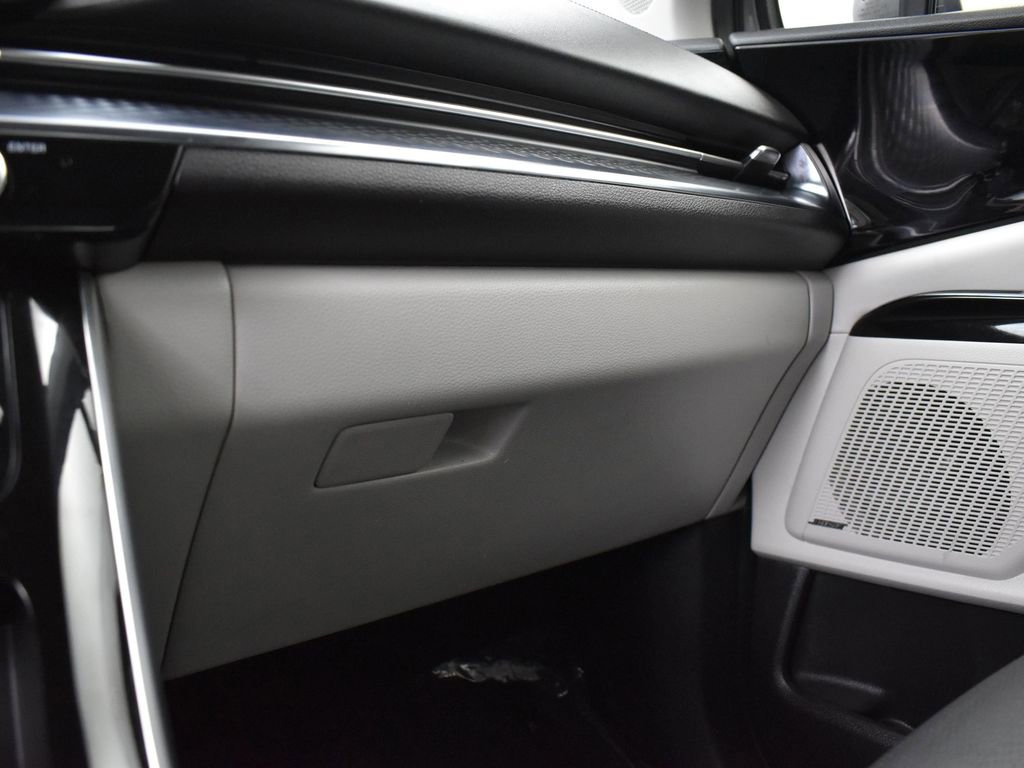 Certified 2024 Kia Carnival SX Prestige image 20