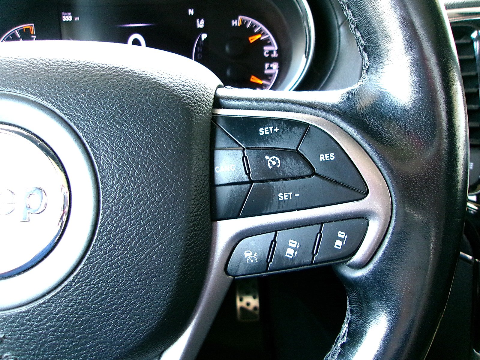 Used 2021 Jeep Grand Cherokee High Altitude AWD/4WD image 11