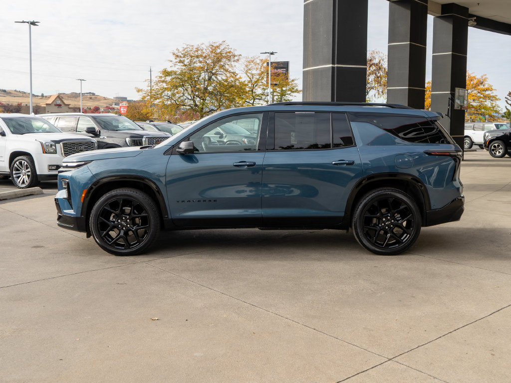 Used 2026 Chevrolet Traverse RS AWD/4WD image 5
