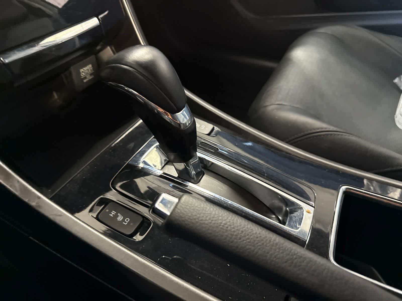 Used 2017 Honda Accord Touring image 26