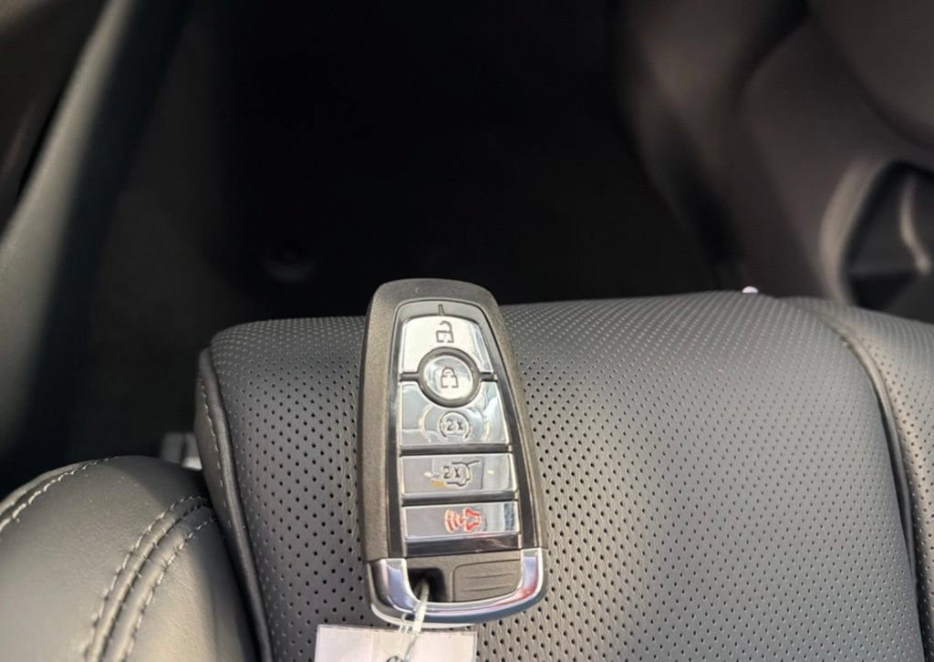 New 2026 Lincoln Navigator Premiere AWD/4WD image 45