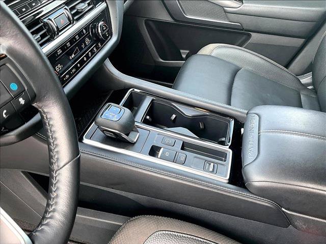 Used 2023 Nissan Pathfinder SL w/ SL Premium Package FWD image 15