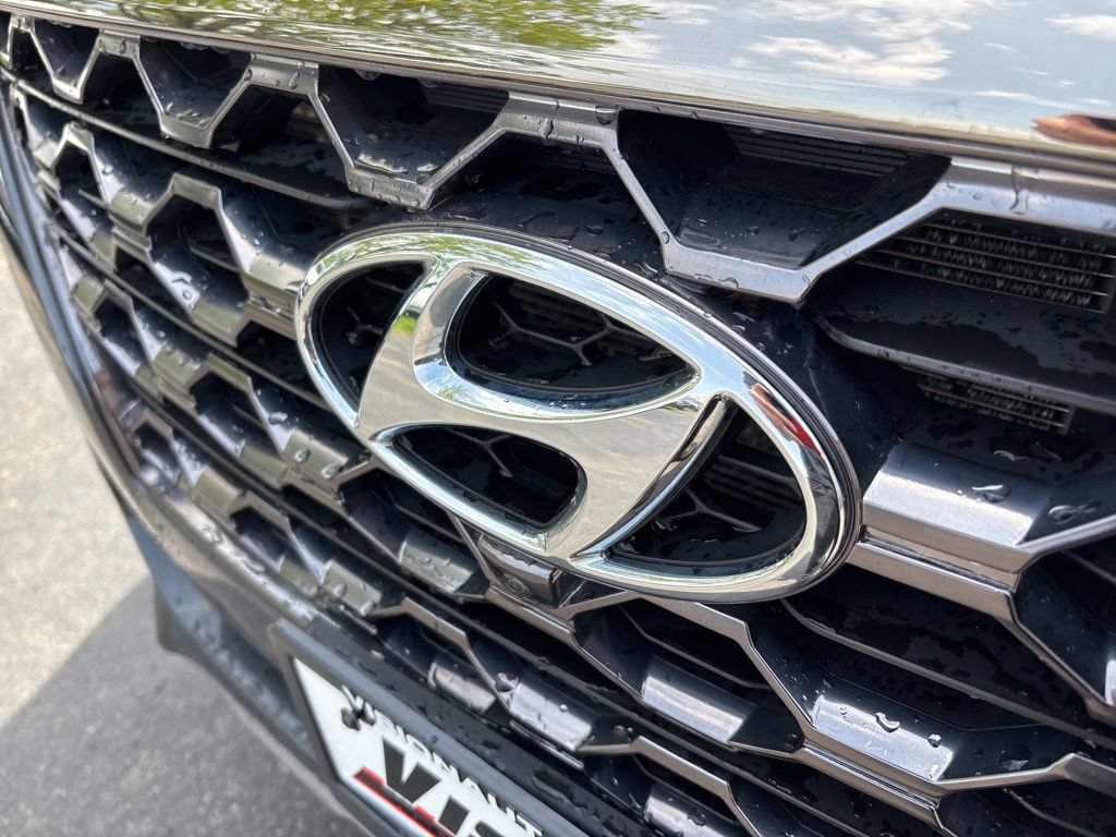 Used 2020 Hyundai Santa Fe Limited AWD/4WD image 10