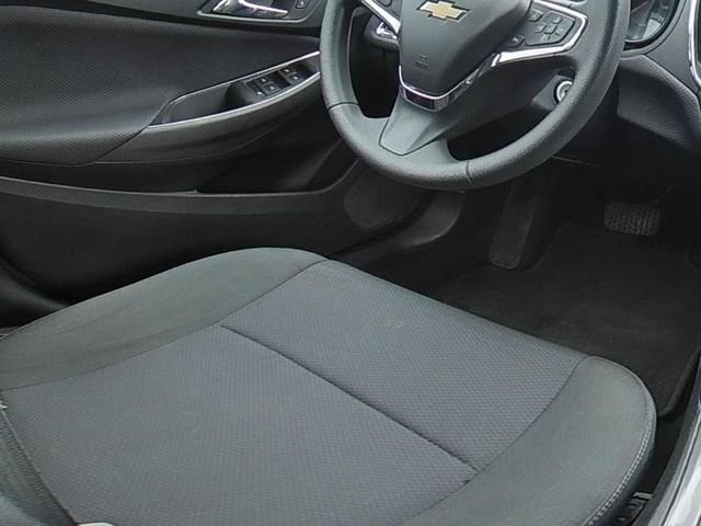 Used 2018 Chevrolet Cruze LT image 17
