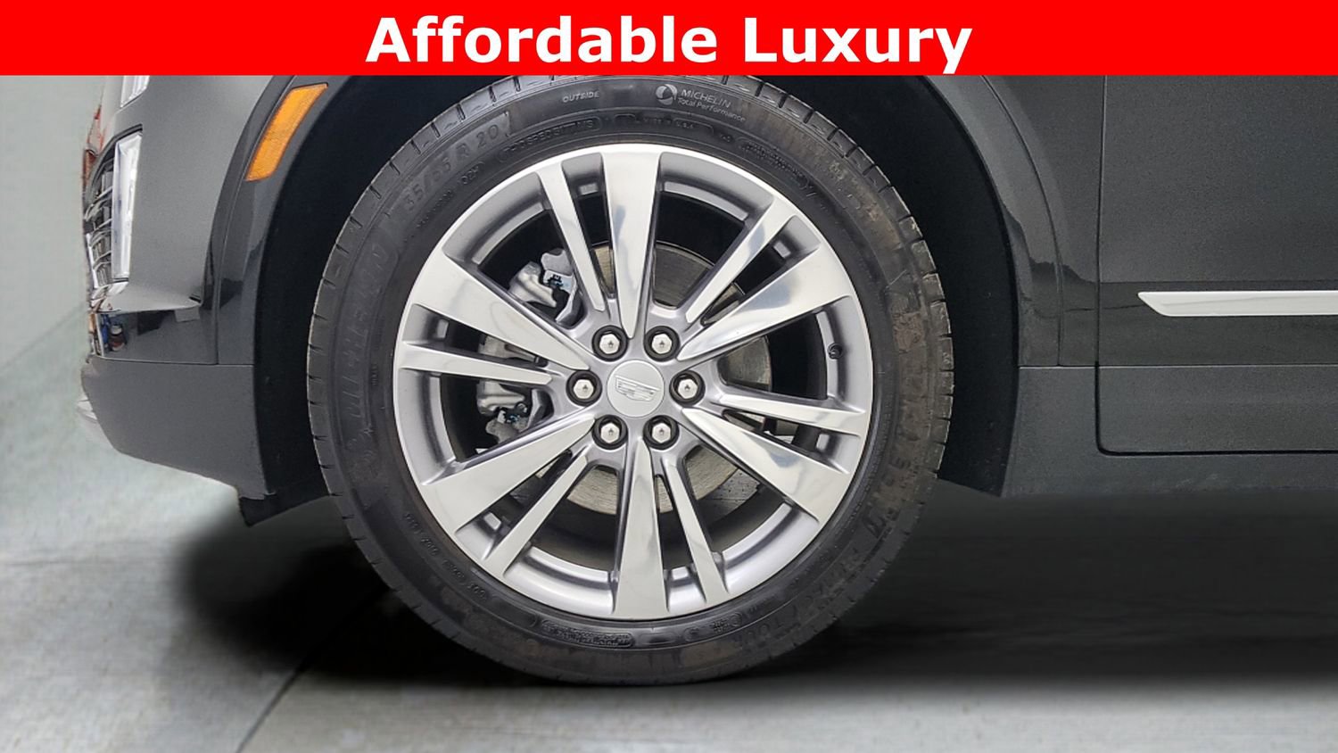 Used 2025 Cadillac XT5 Premium Luxury AWD/4WD image 29