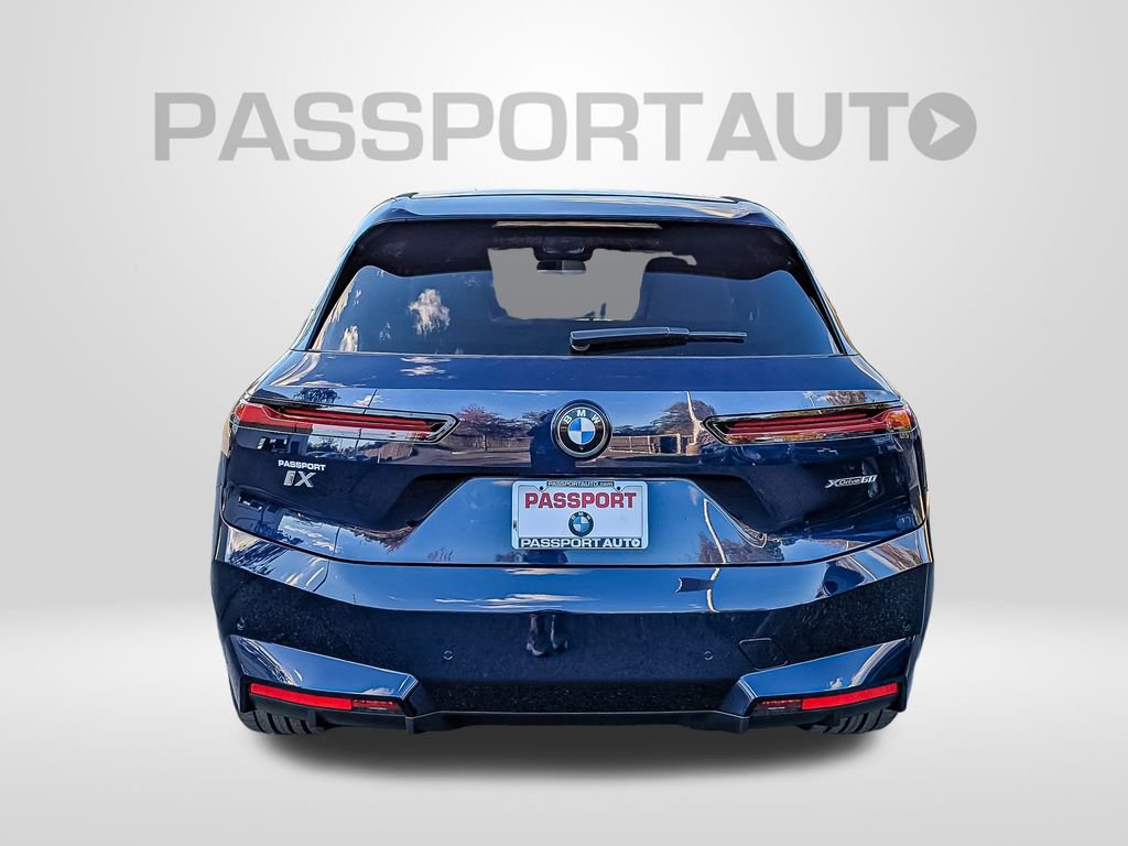 Used 2026 BMW iX xDrive60 w/ Premium Package image 6