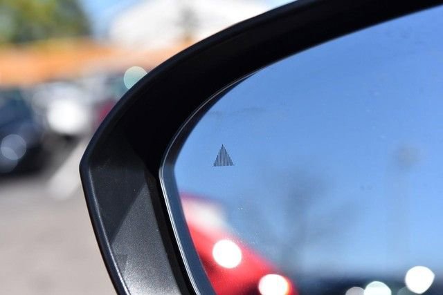 Certified 2025 Nissan Rogue SV image 10