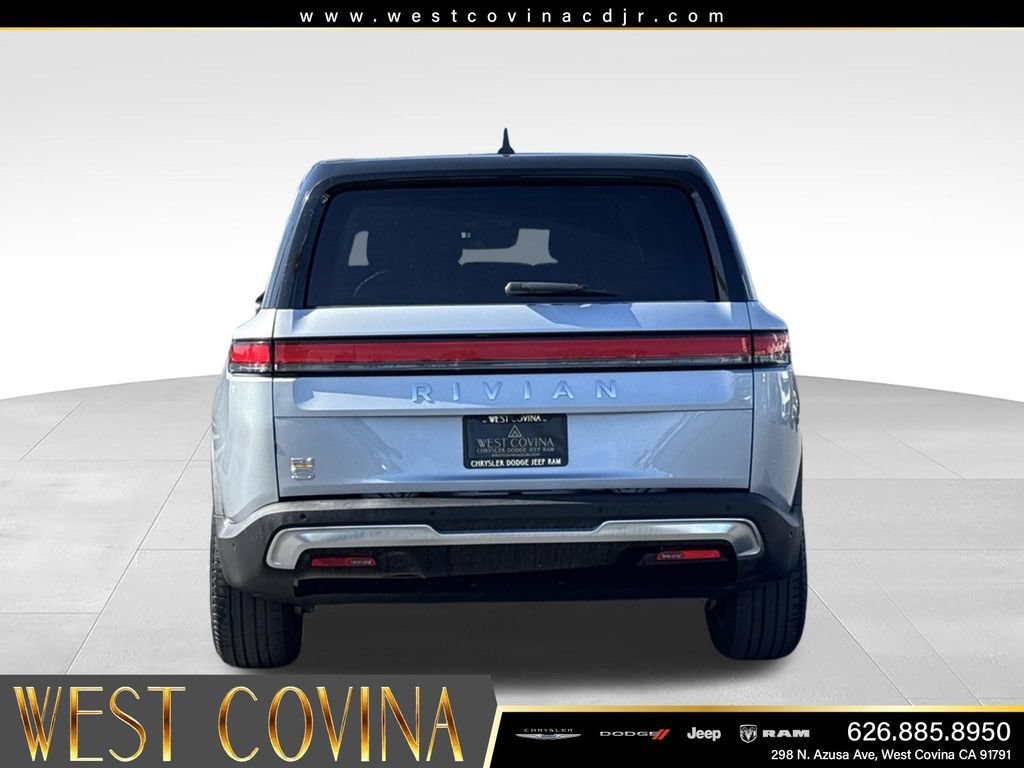 Used 2023 Rivian R1S Adventure AWD/4WD image 10