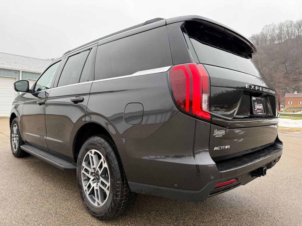Used 2025 Ford Expedition Active image 8