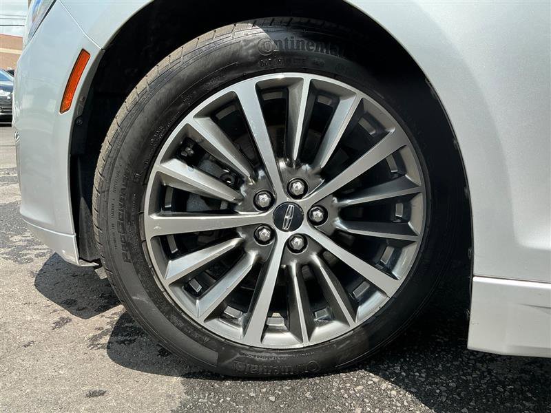 Used 2017 Lincoln MKZ Premiere image 11