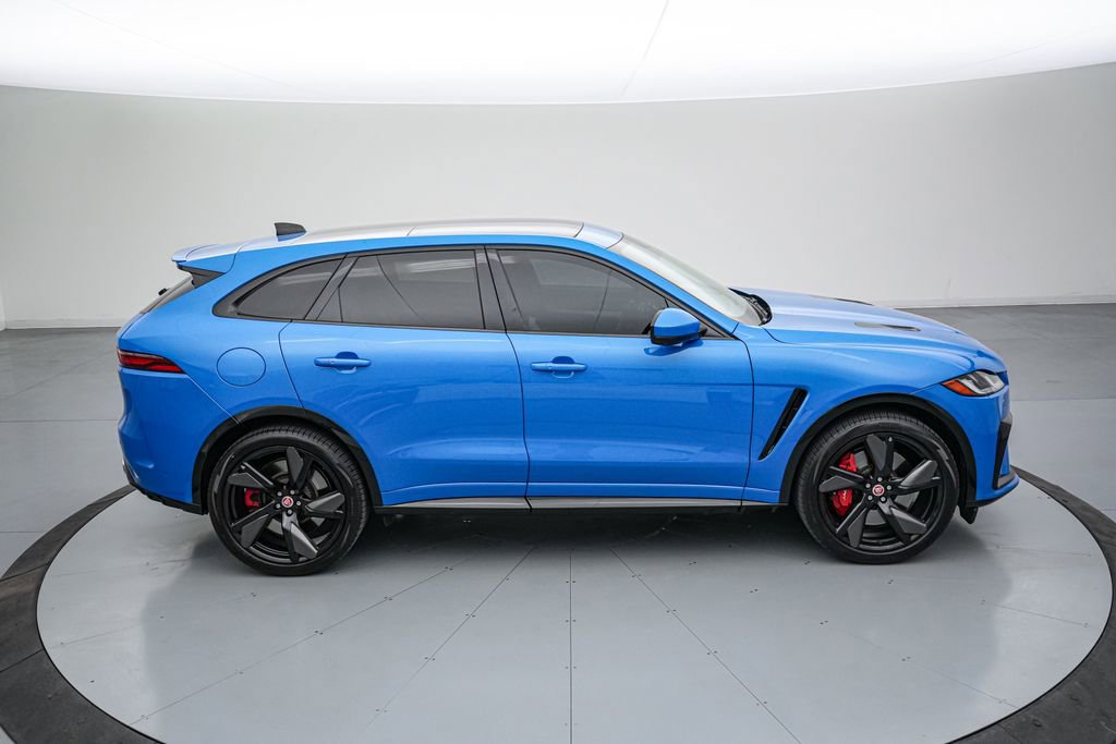 Used 2023 Jaguar F-PACE SVR AWD/4WD image 4