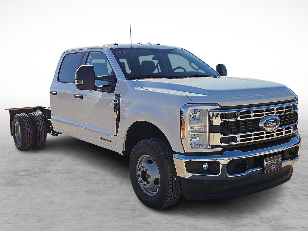 New 2026 Ford F350 XL w/ XL Chrome Package AWD/4WD image 1