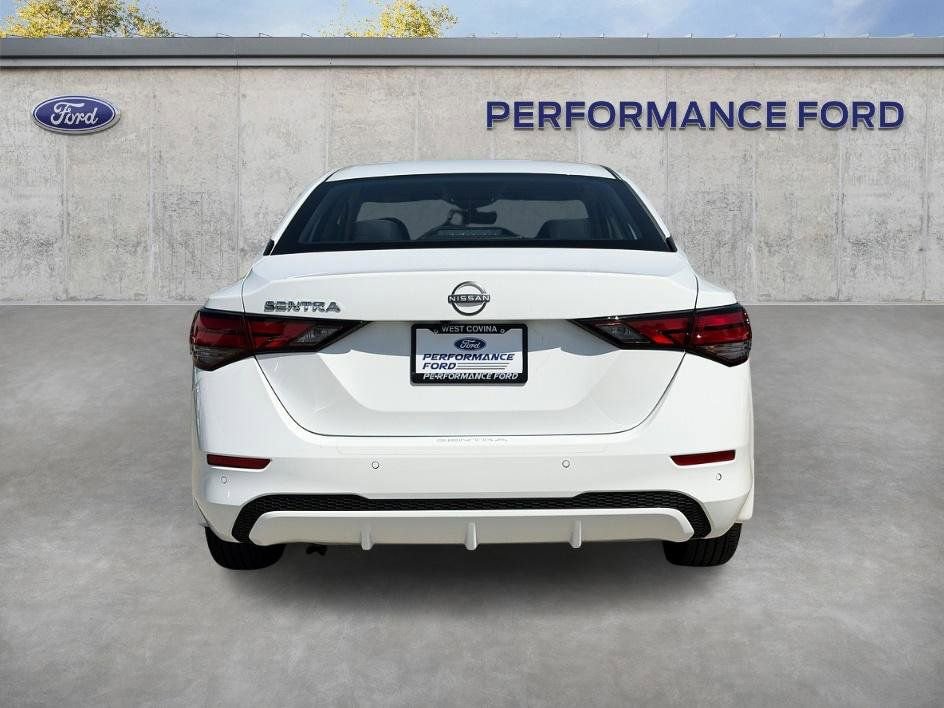 Used 2024 Nissan Sentra S w/ Lighting Package image 9