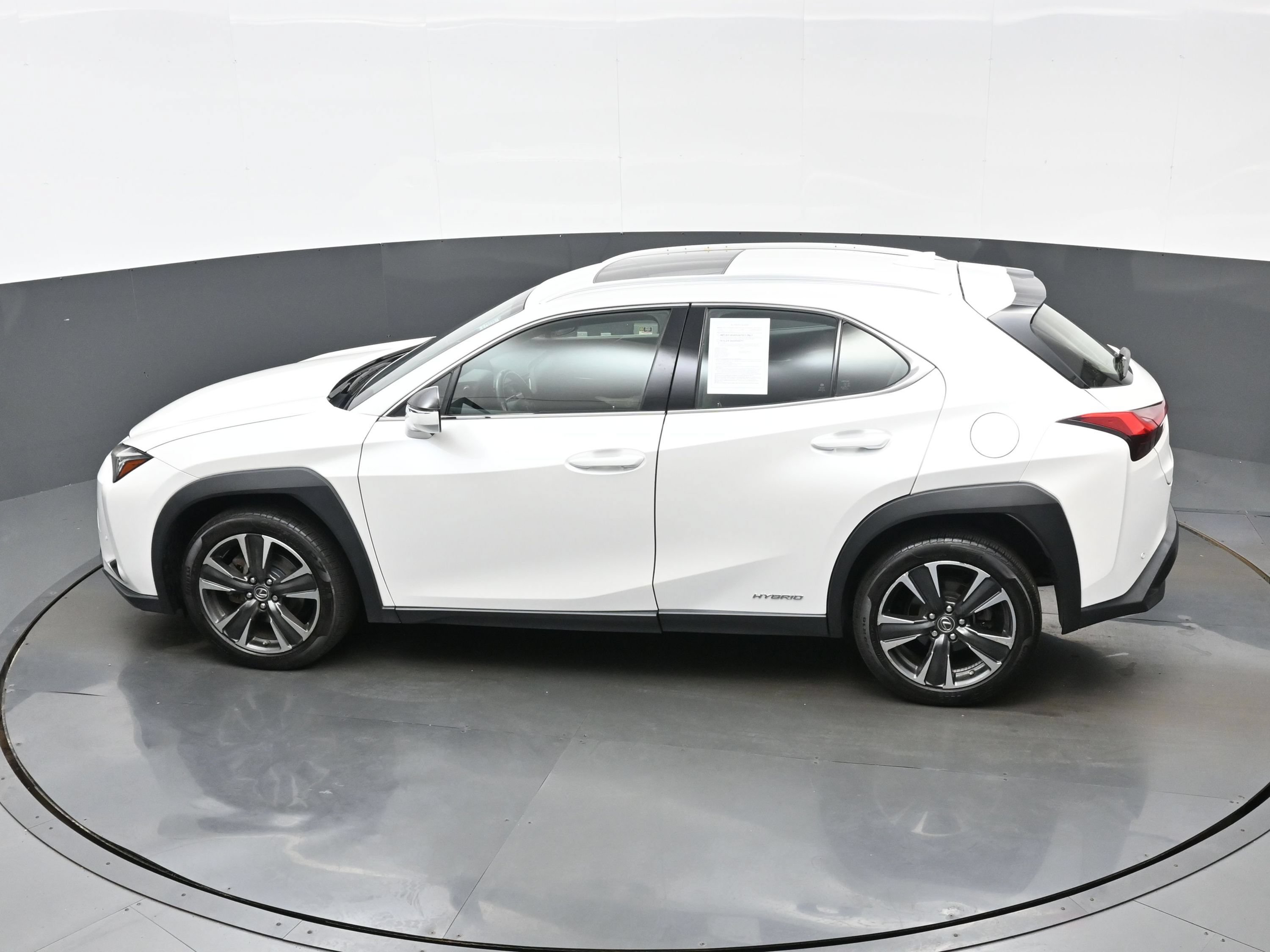 Used 2020 Lexus UX 250h w/ Premium Package AWD/4WD image 41