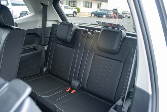 Used 2023 Volkswagen Tiguan SE image 23