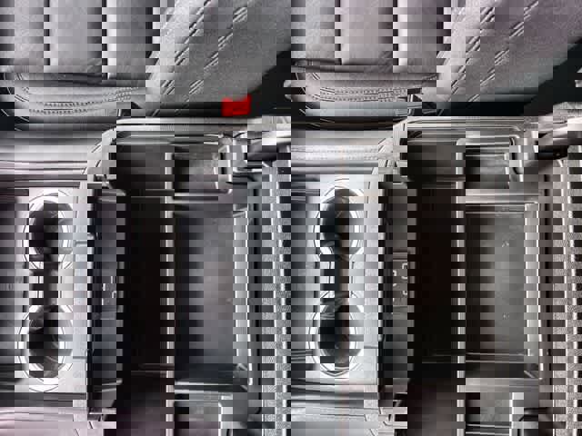 Used 2023 Chevrolet Tahoe LT w/ Luxury Package AWD/4WD image 27