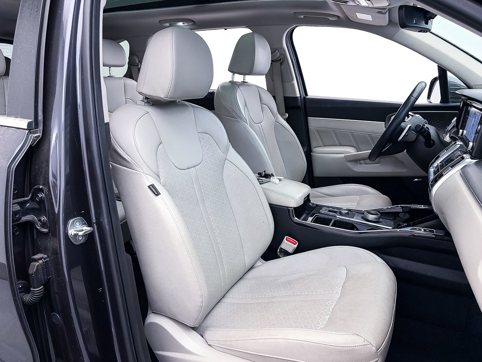 Used 2023 Kia Sorento SX Prestige w/ Panoramic Sunroof Package AWD/4WD image 39