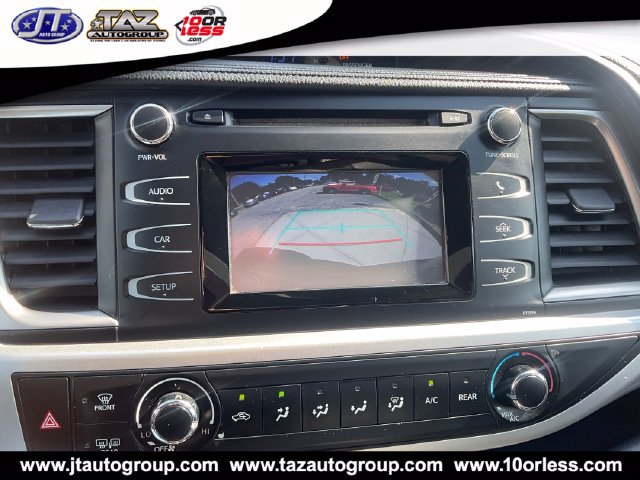 Used 2017 Toyota Highlander LE FWD image 19