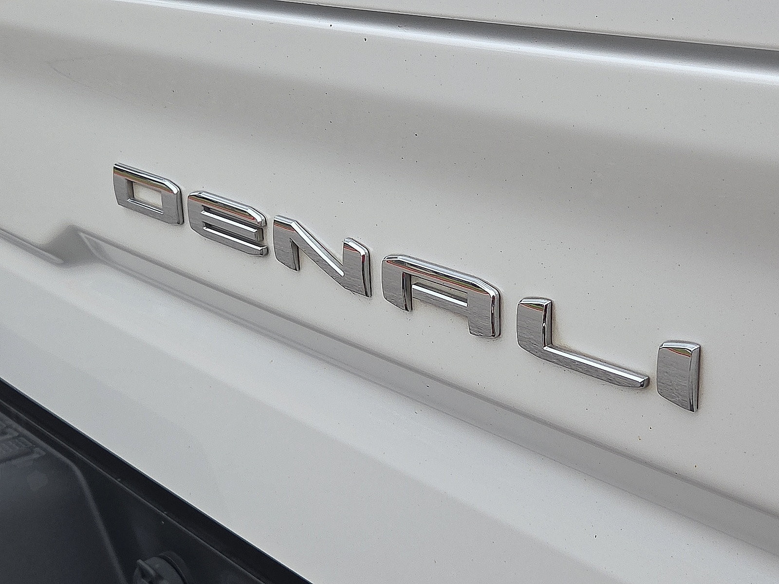 Used 2019 GMC Sierra 1500 Denali w/ Denali Ultimate Package AWD/4WD image 8