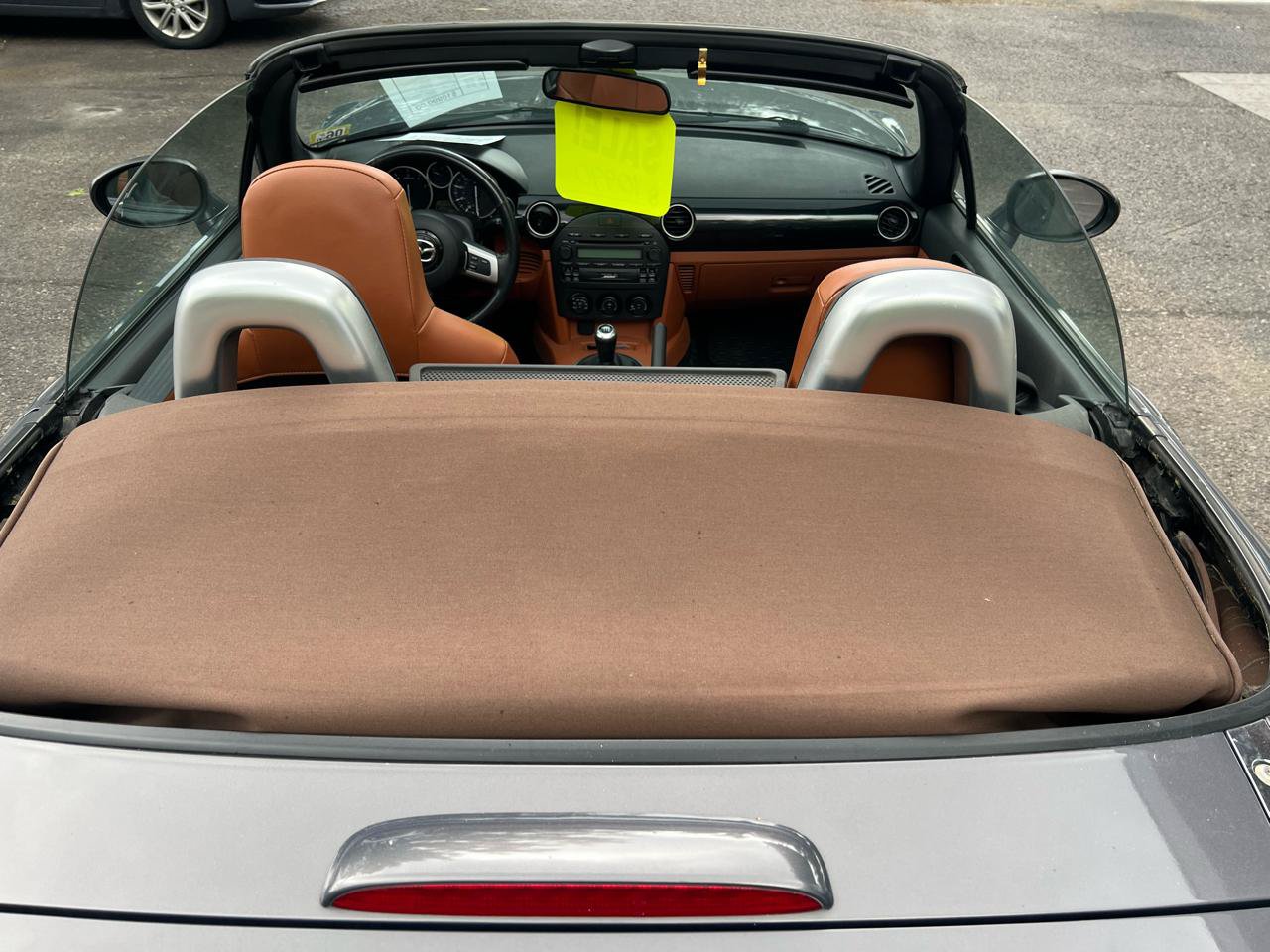 Used 2006 MAZDA MX-5 Miata Grand Touring RWD image 19