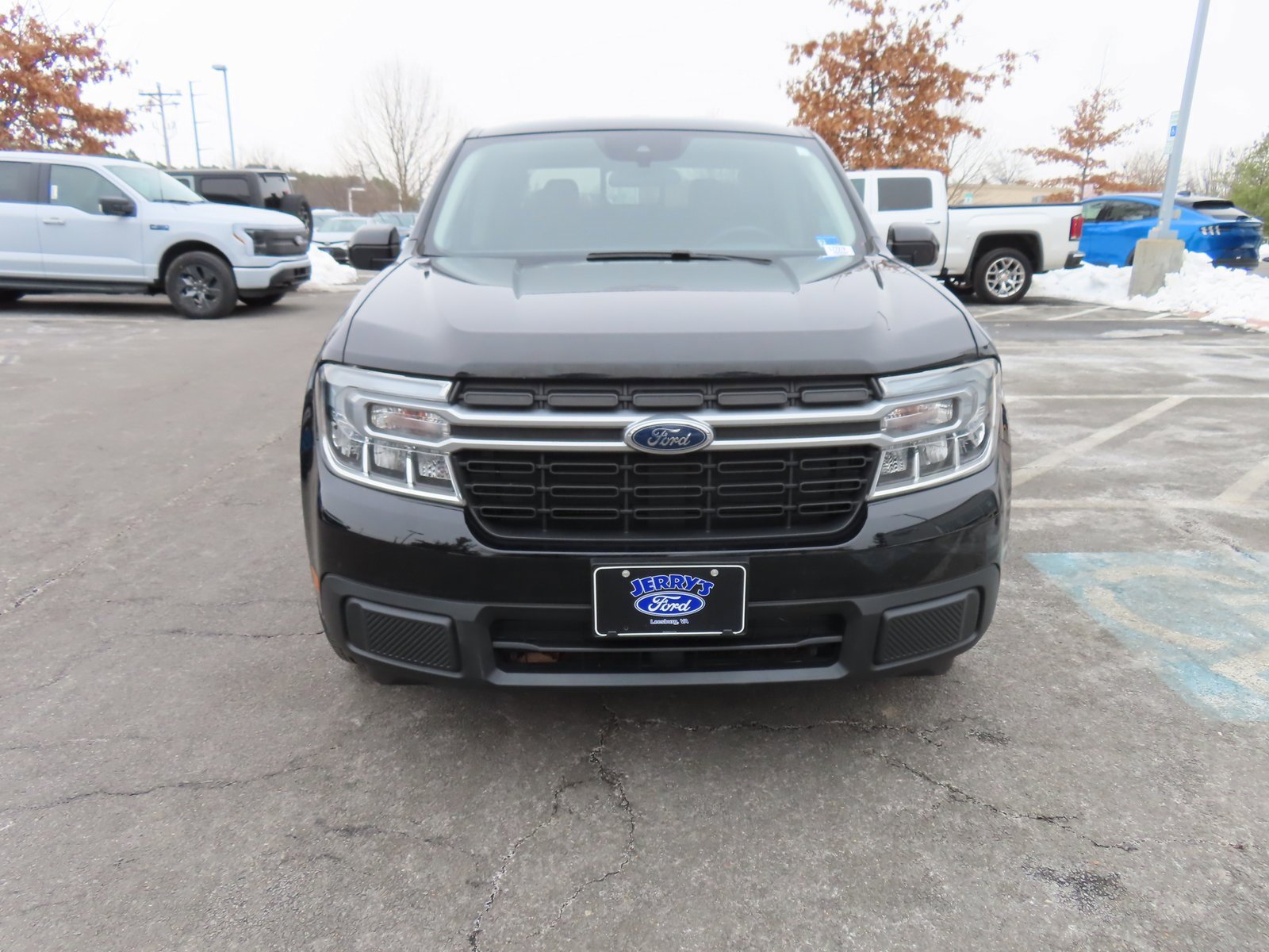 Used 2023 Ford Maverick Lariat image 2