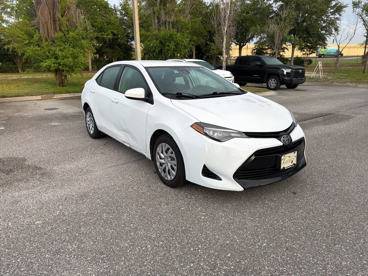 Used 2017 Toyota Corolla LE FWD image 7