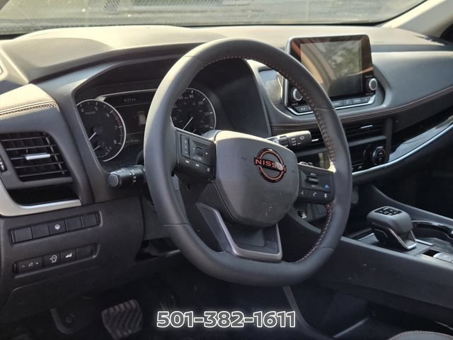 Certified 2025 Nissan Rogue SV AWD/4WD image 8