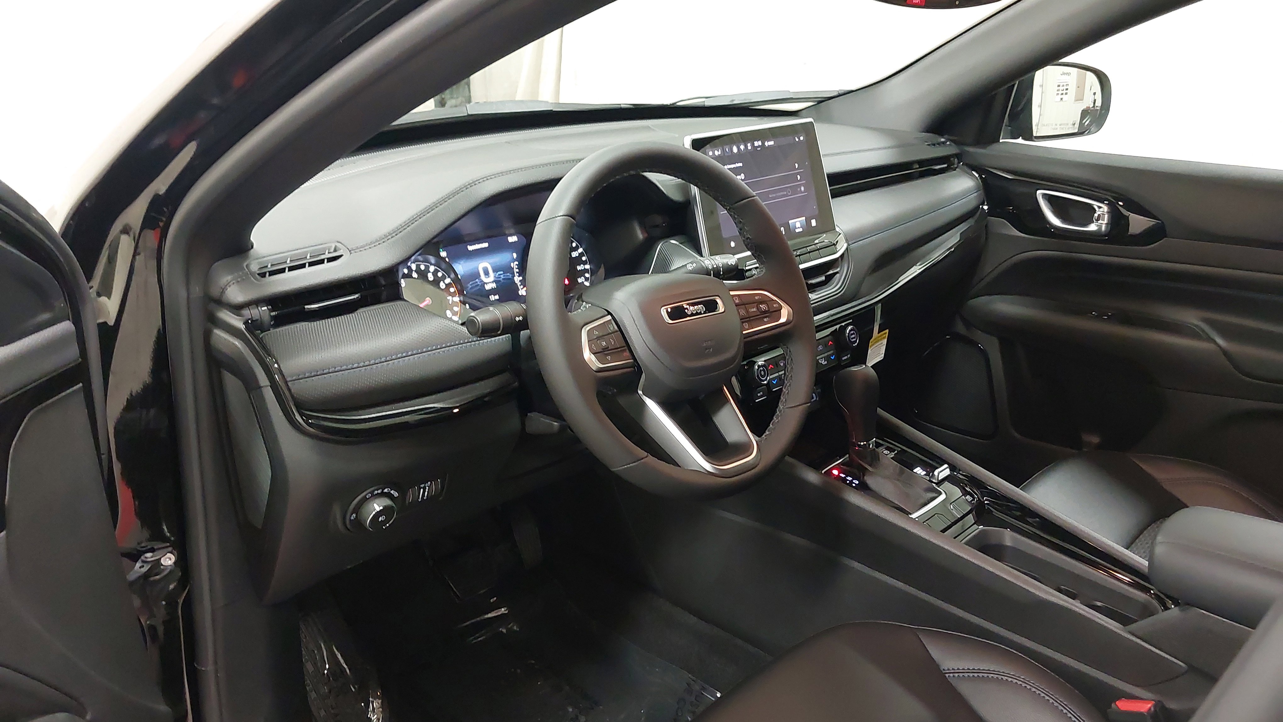 New 2026 Jeep Compass Latitude w/ Quick Order Package 29K image 17