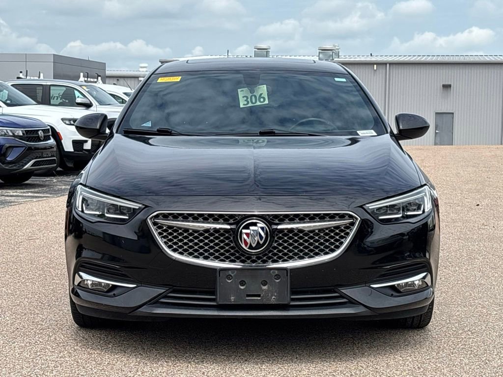 Used 2019 Buick Regal Avenir FWD image 3