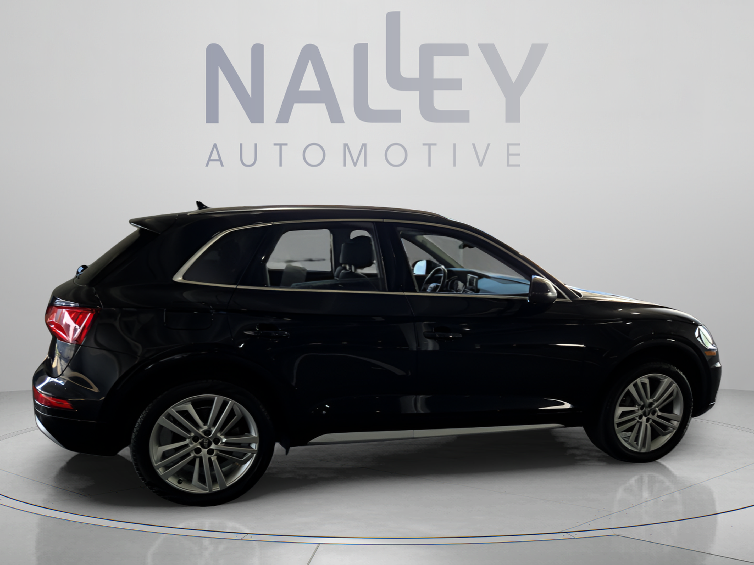 Used 2019 Audi Q5 2.0T Premium Plus w/ Premium Plus Package AWD/4WD image 6