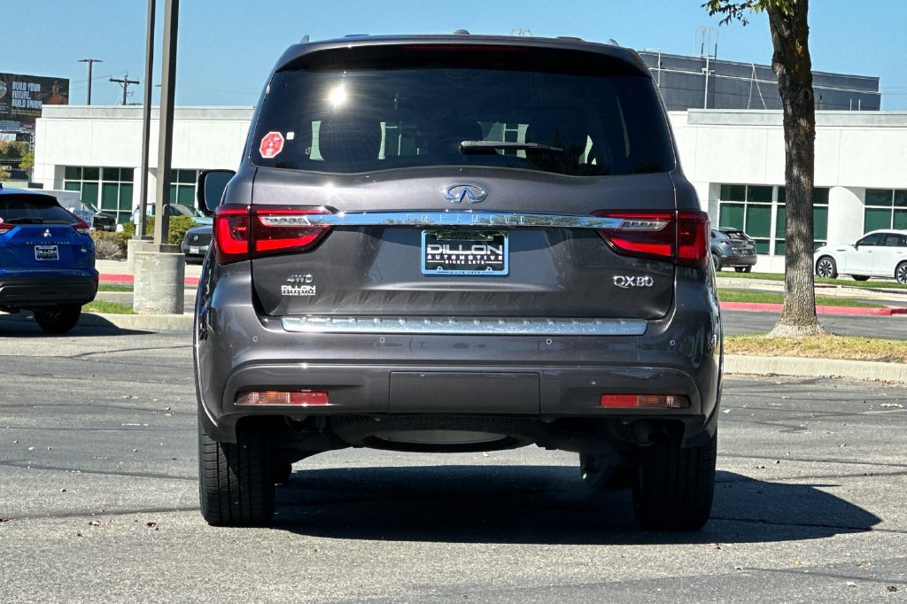 Used 2022 INFINITI QX80 Luxe w/ Cargo Package AWD/4WD image 8