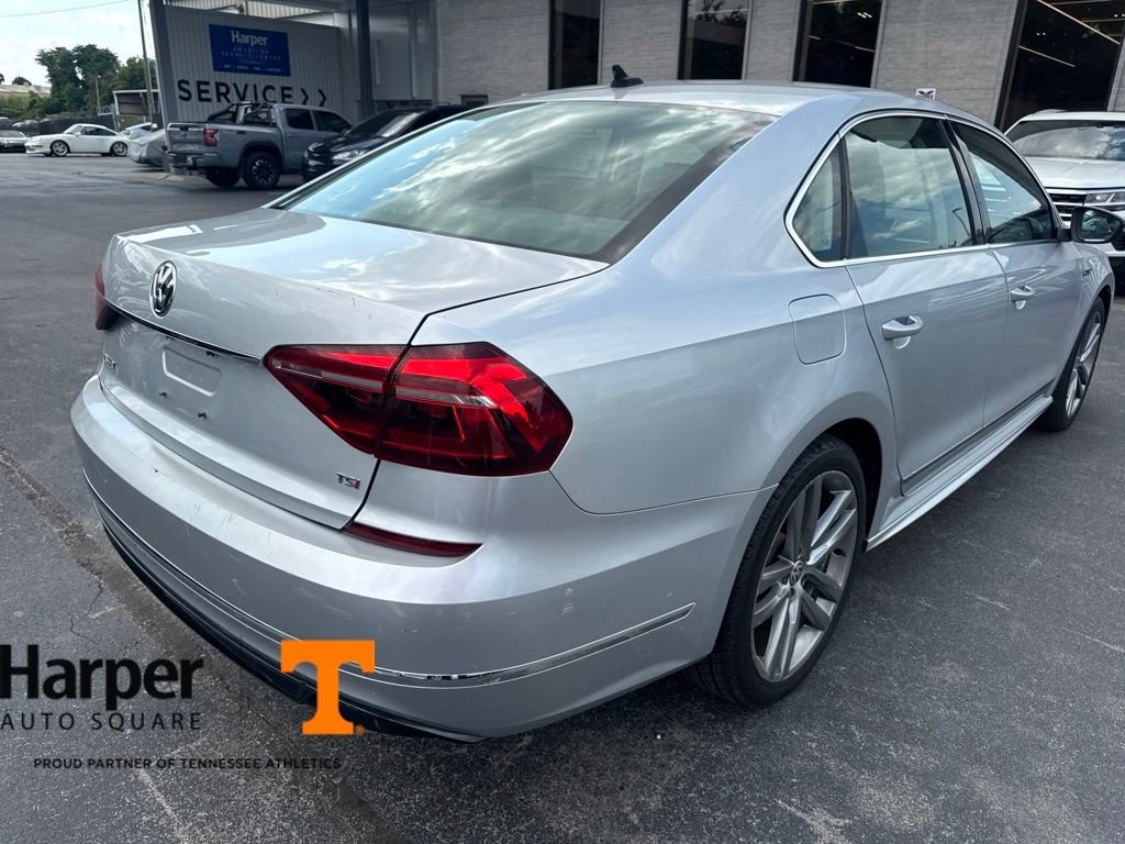 Used 2017 Volkswagen Passat 1.8T R-Line FWD image 5
