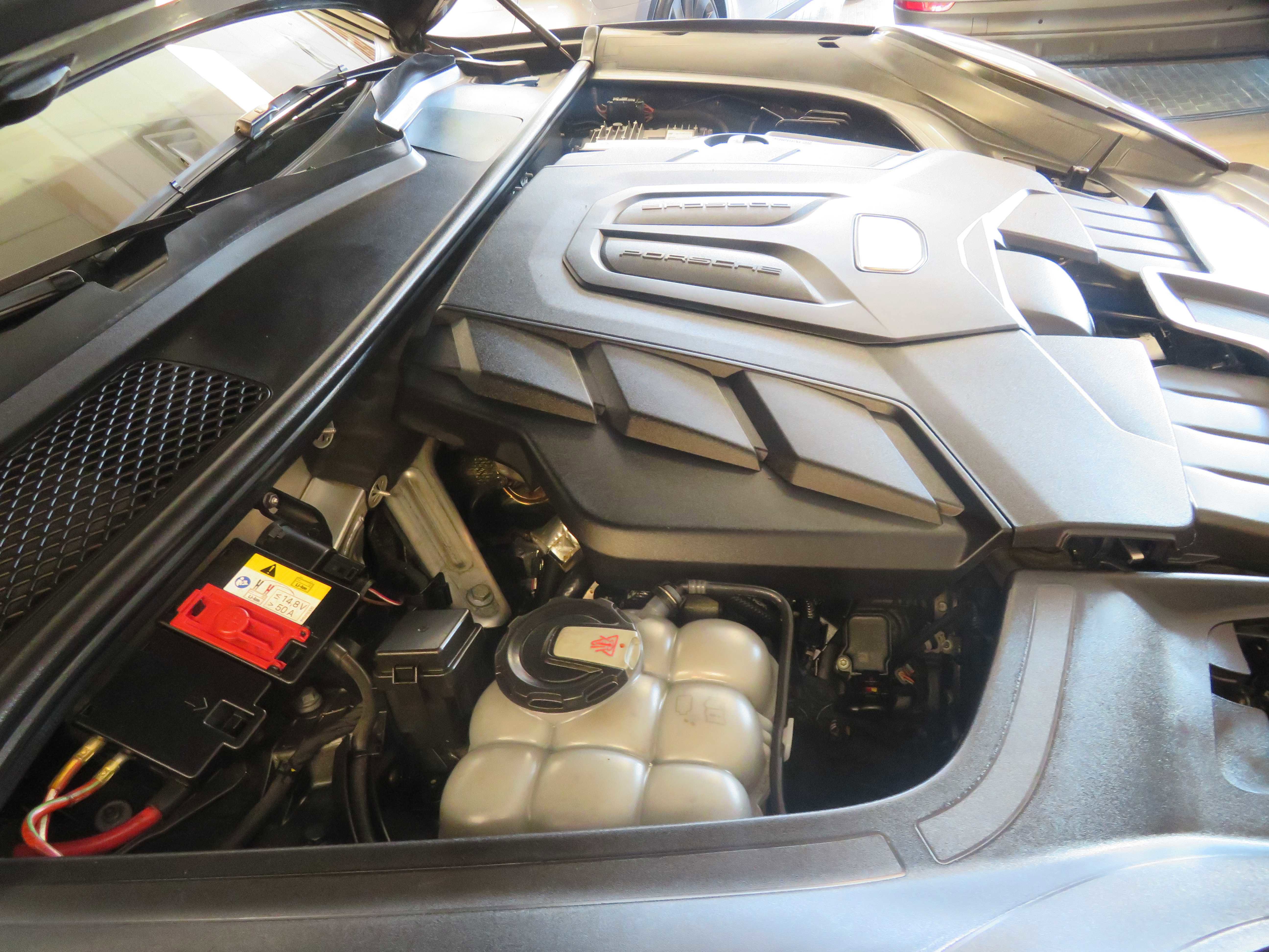Used 2020 Porsche Cayenne S image 61