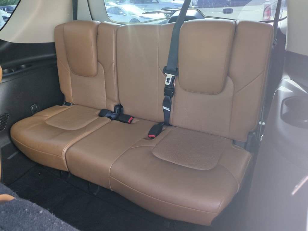 Used 2016 INFINITI QX80 4WD w/ Signature Edition Package image 33