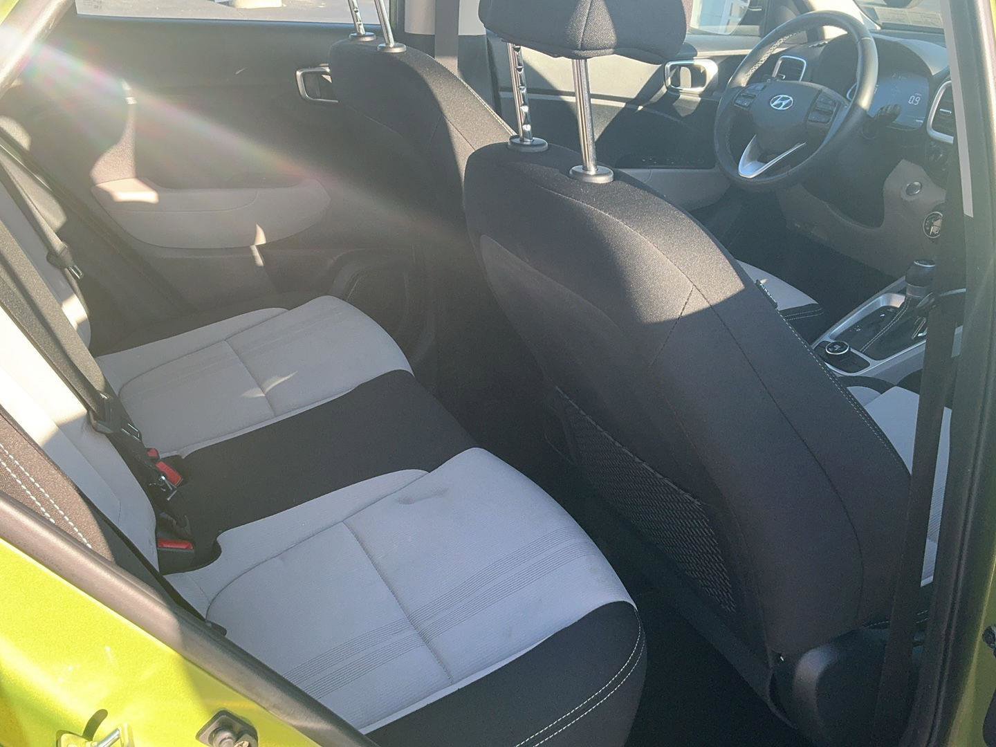 Certified 2024 Hyundai Venue SEL image 32