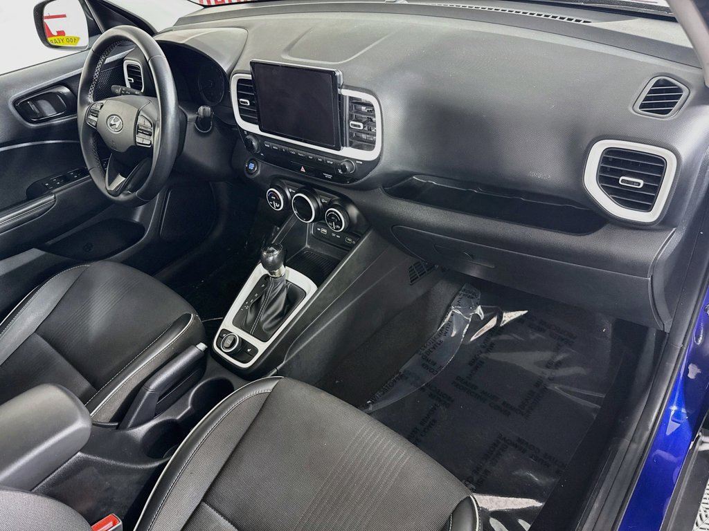 Certified 2022 Hyundai Venue Limited FWD image 31